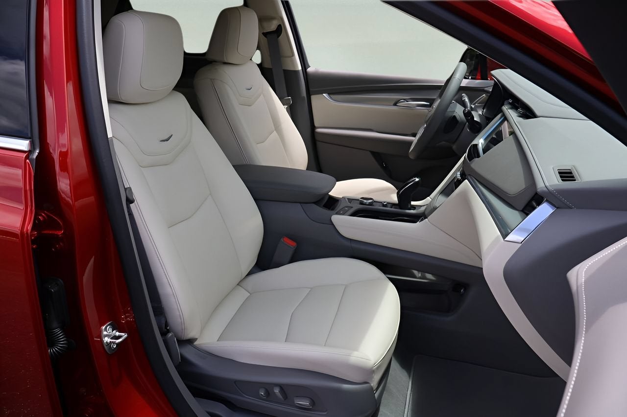 2026 Cadillac XT5 Premium Luxury
