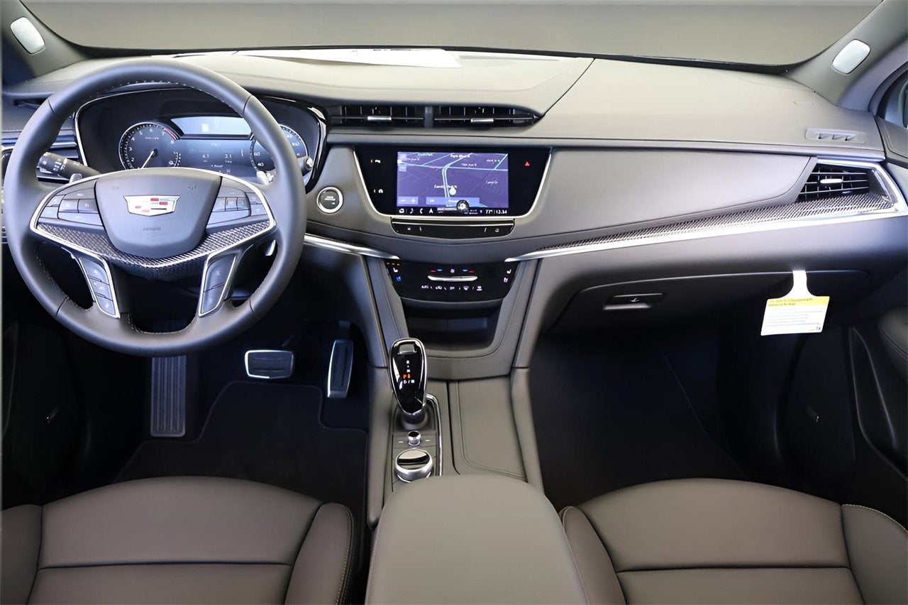 2025 Cadillac XT5 Sport