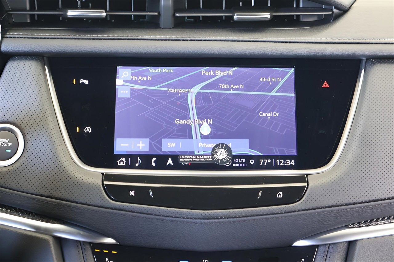 2025 Cadillac XT5 Sport