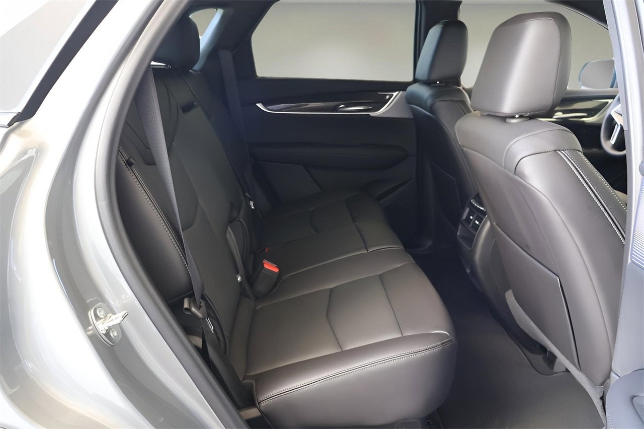 2025 Cadillac XT5 Sport