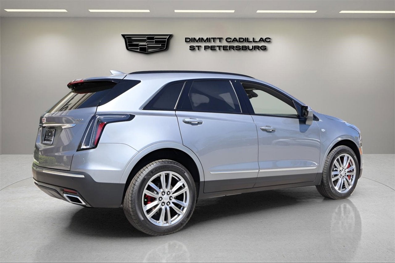 2025 Cadillac XT5 Sport