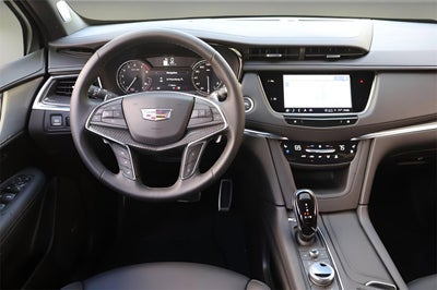 2025 Cadillac XT5 Sport