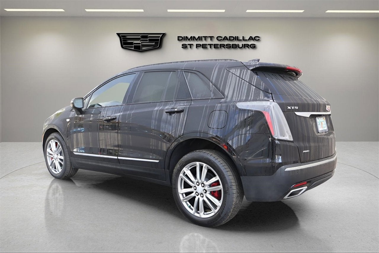 2025 Cadillac XT5 Sport