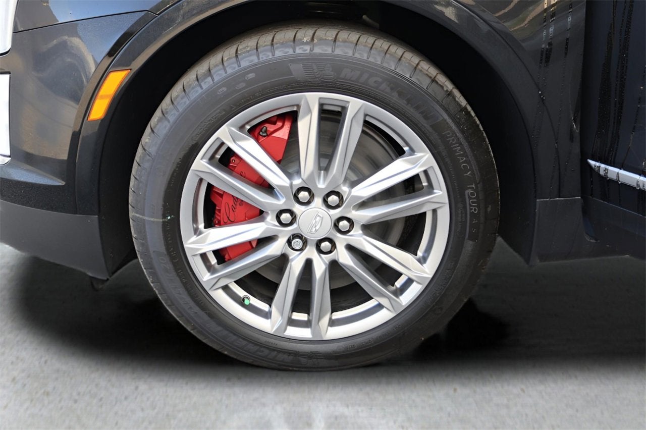 2025 Cadillac XT5 Sport