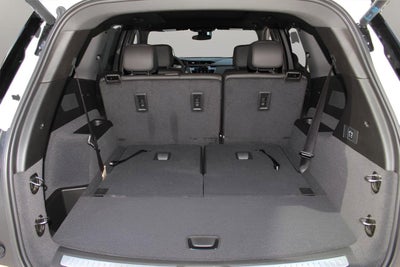 2025 Cadillac XT6 Luxury