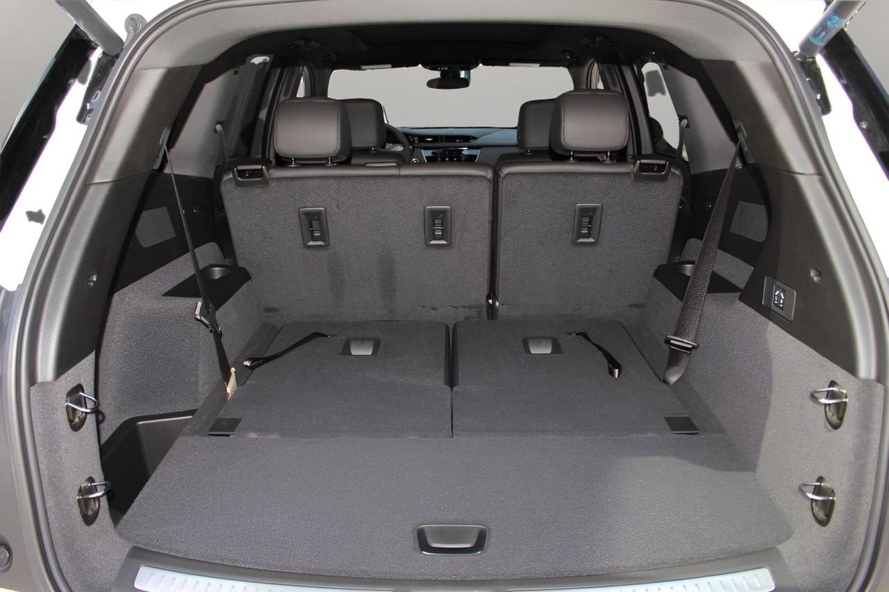 2025 Cadillac XT6 Luxury