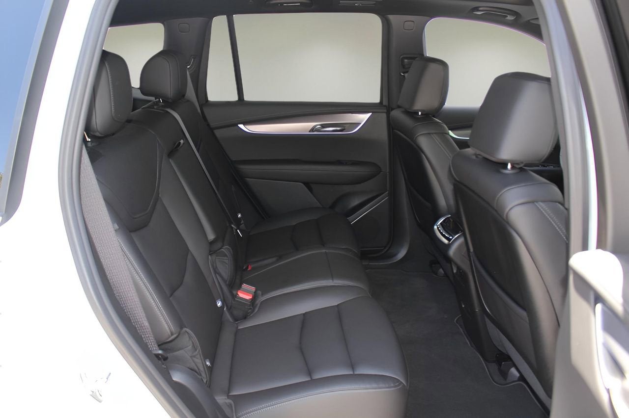 2025 Cadillac XT6 Luxury