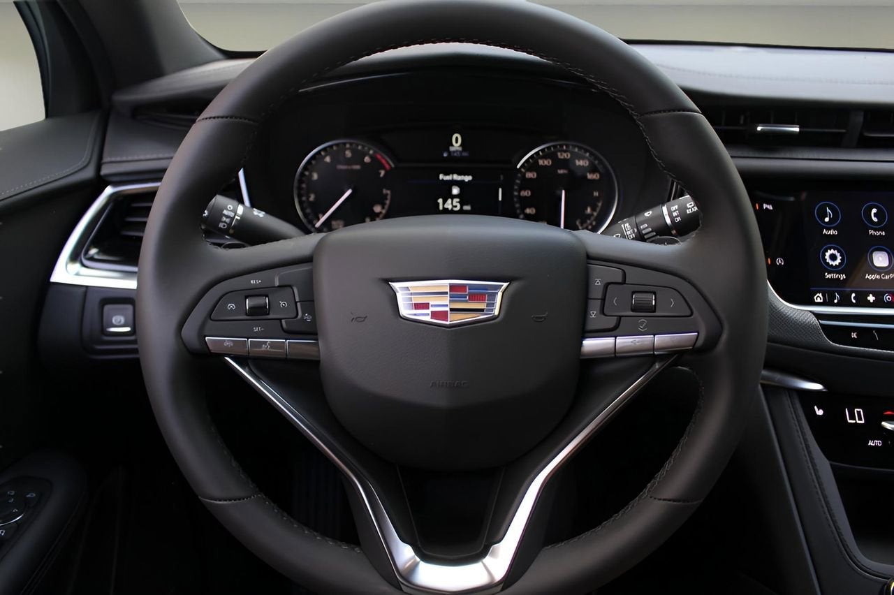 2025 Cadillac XT6 Luxury