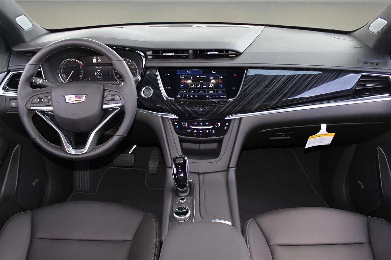 2025 Cadillac XT6 Premium Luxury