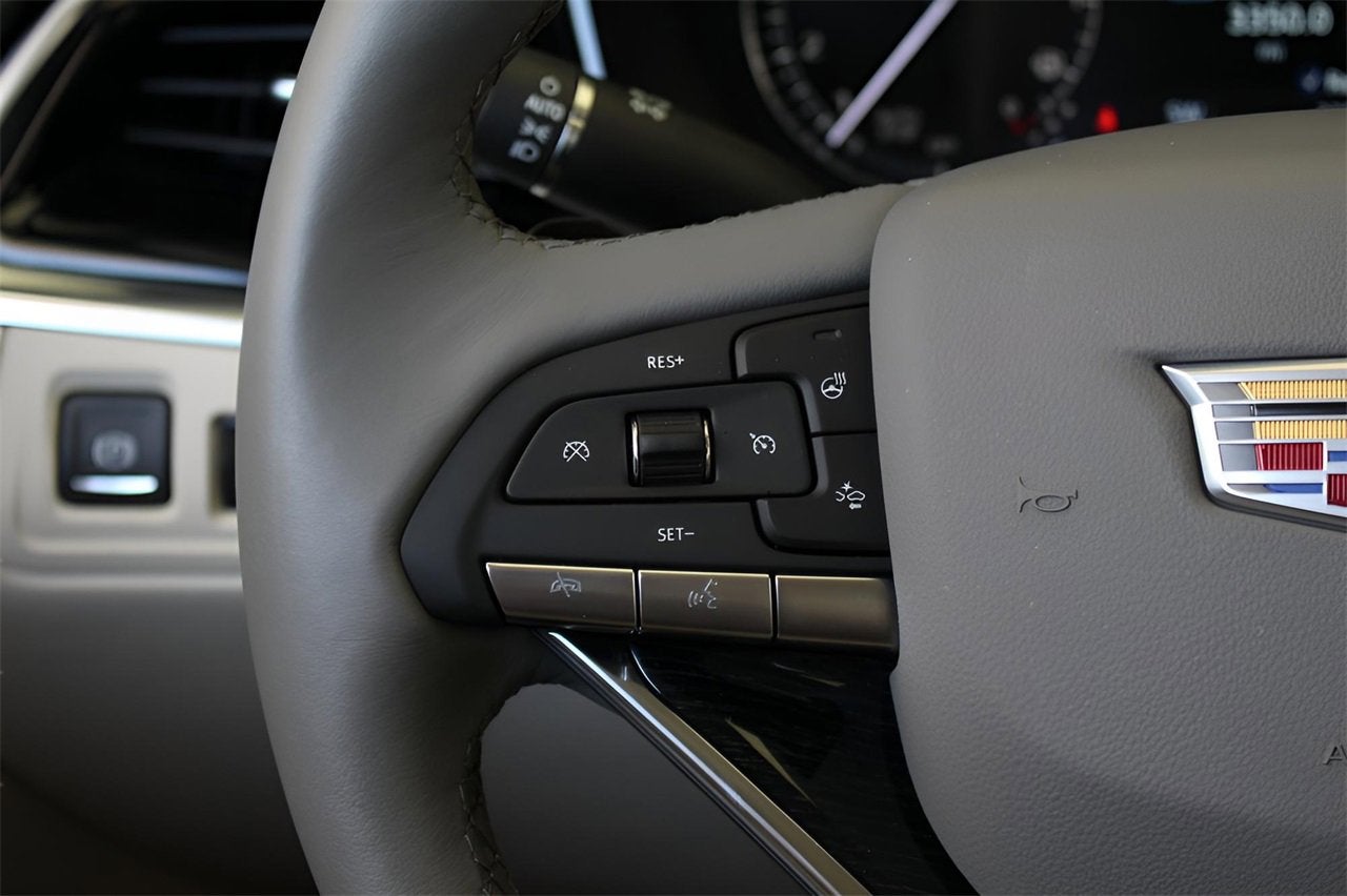 2025 Cadillac XT6 Premium Luxury