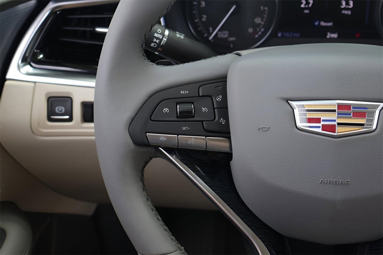 2025 Cadillac XT6 Premium Luxury