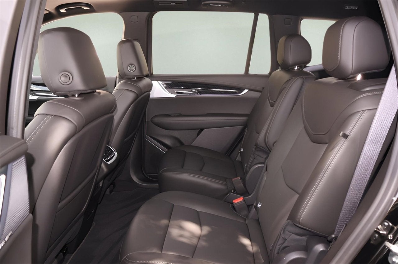 2025 Cadillac XT6 Premium Luxury