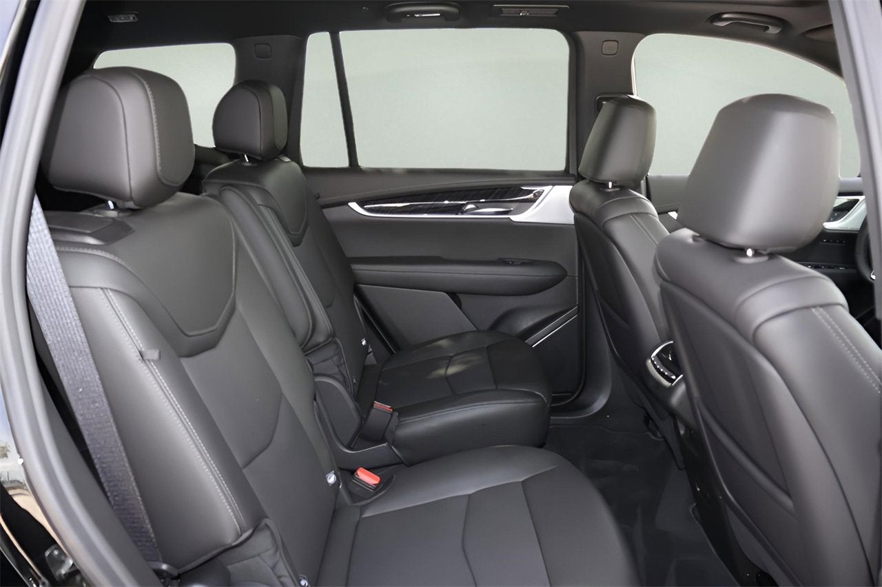 2025 Cadillac XT6 Premium Luxury