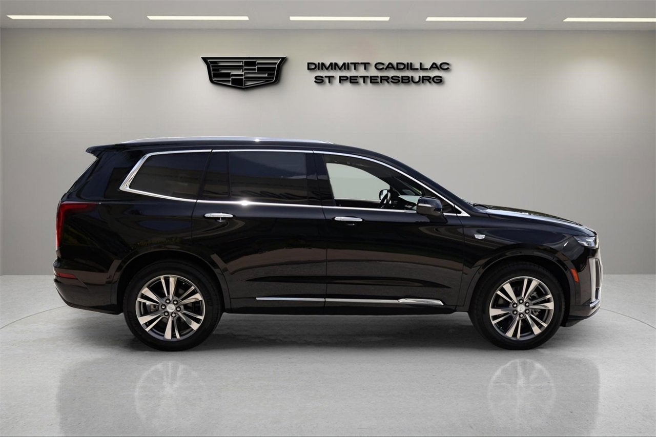 2025 Cadillac XT6 Premium Luxury