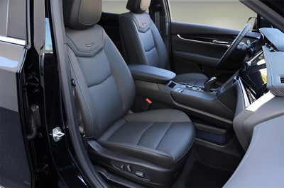 2025 Cadillac XT6 Premium Luxury