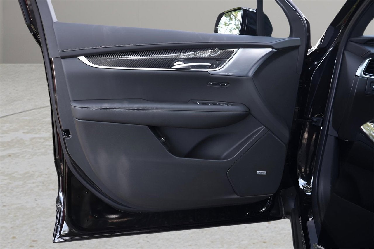 2025 Cadillac XT6 Sport