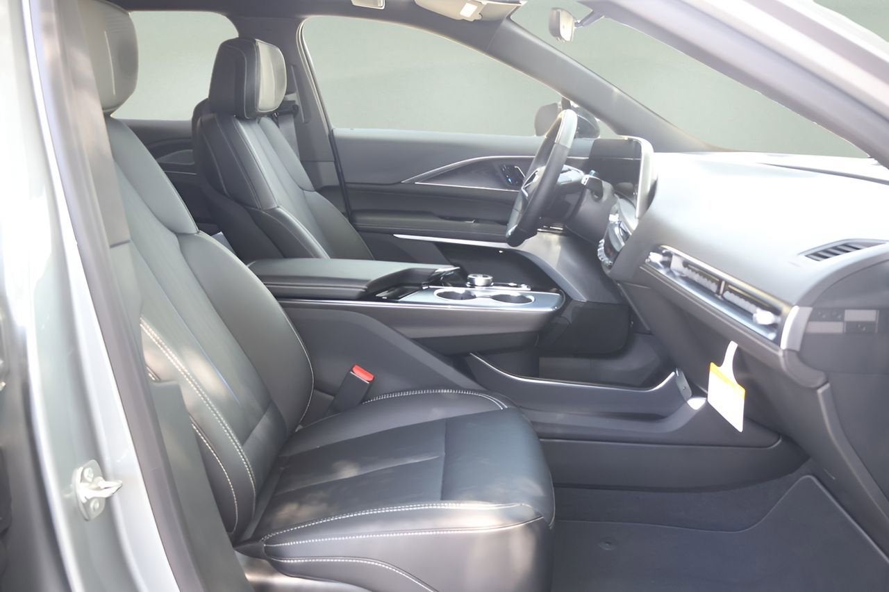 2026 Cadillac LYRIQ Premium Luxury