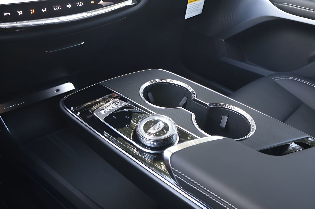 2026 Cadillac LYRIQ Premium Luxury