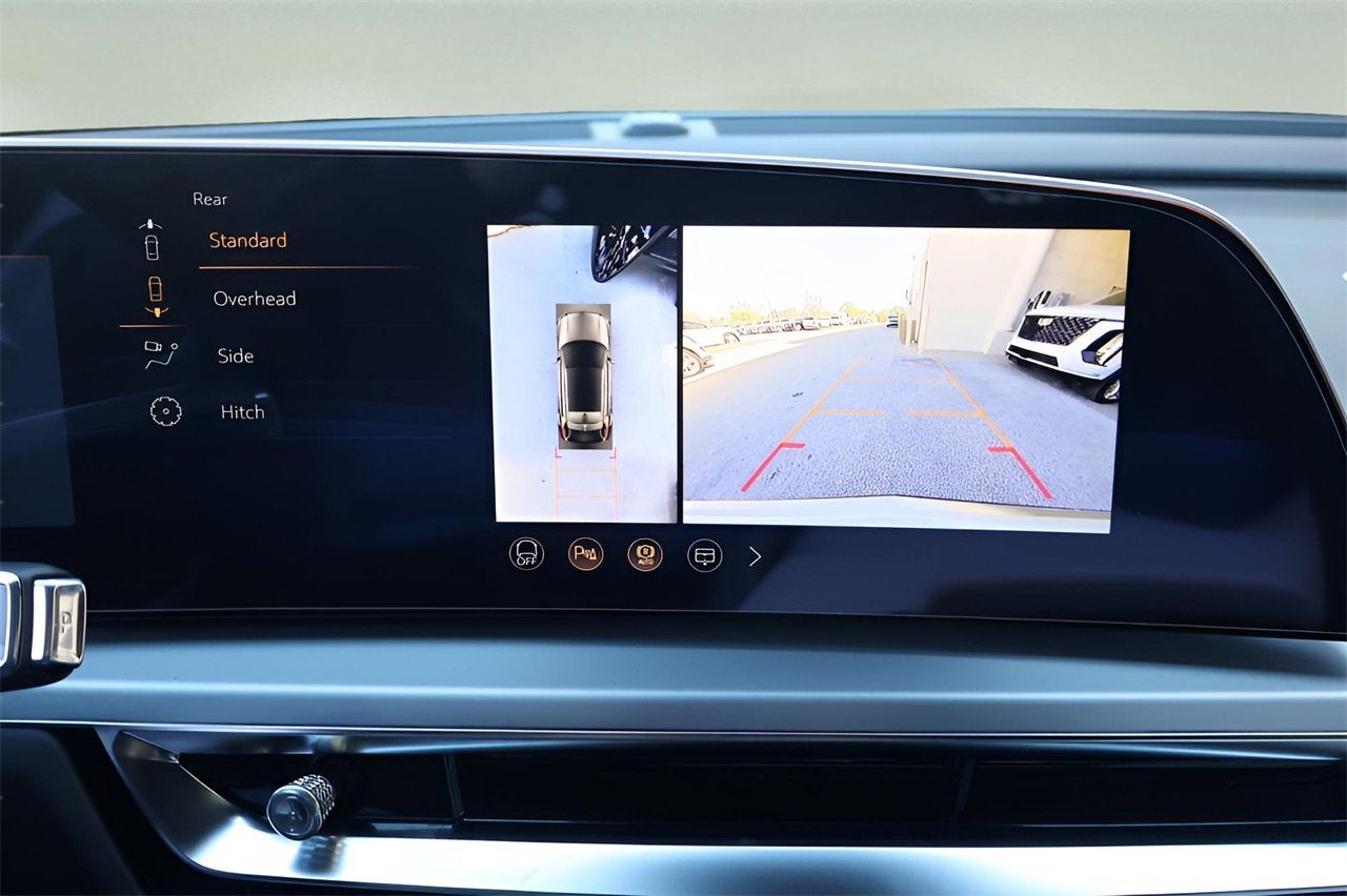 2026 Cadillac LYRIQ Premium Luxury