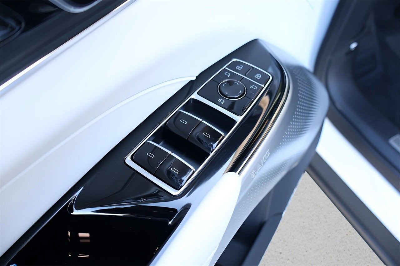 2026 Cadillac LYRIQ Premium Luxury