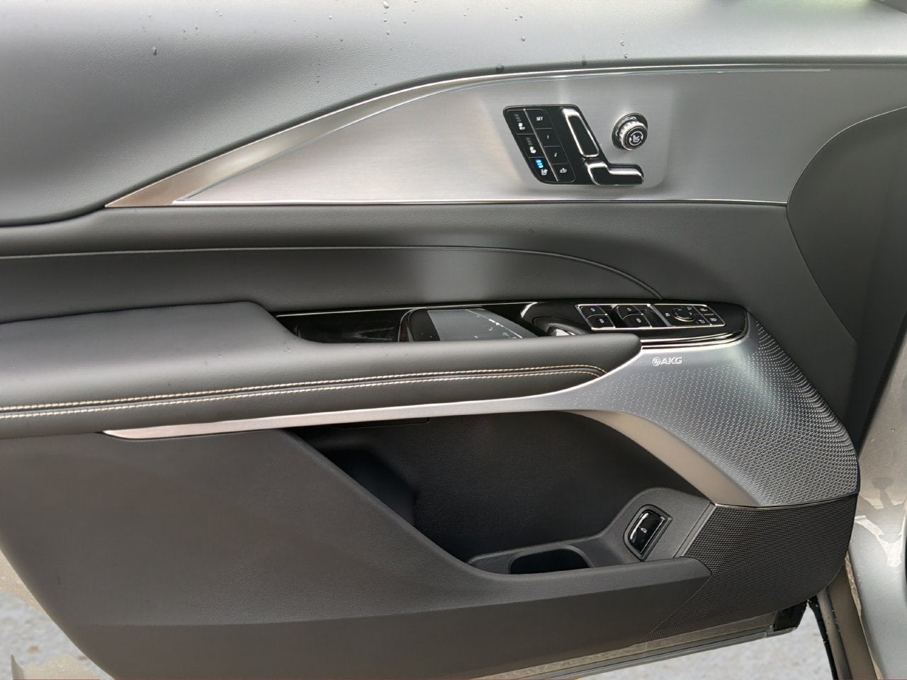 2027 Cadillac LYRIQ Premium Luxury