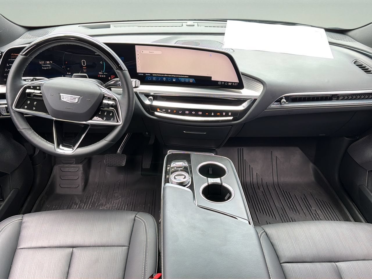 2024 Cadillac LYRIQ Luxury 2