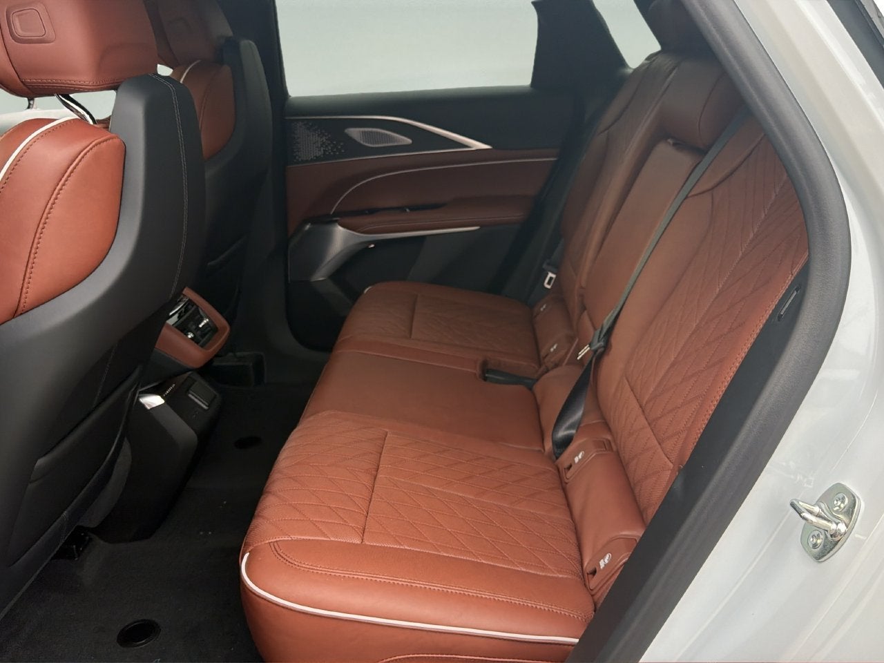 2027 Cadillac LYRIQ Signature Luxury