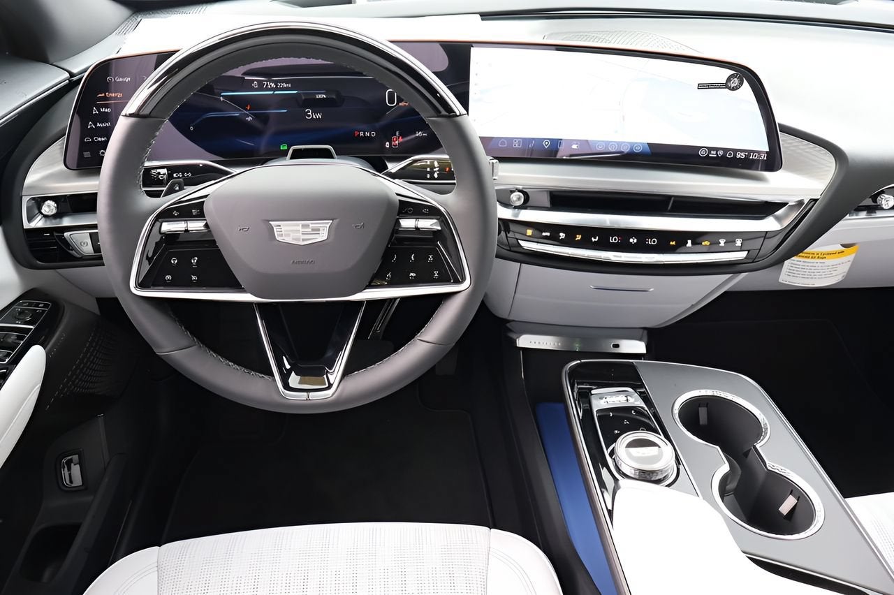 2026 Cadillac LYRIQ Sport
