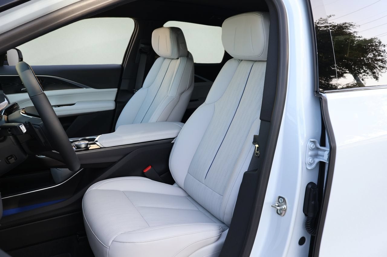 2026 Cadillac LYRIQ Sport