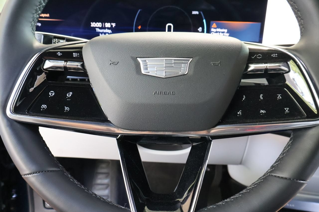2024 Cadillac LYRIQ Sport 2