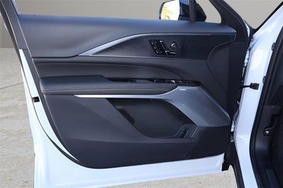 2026 Cadillac LYRIQ Premium Sport