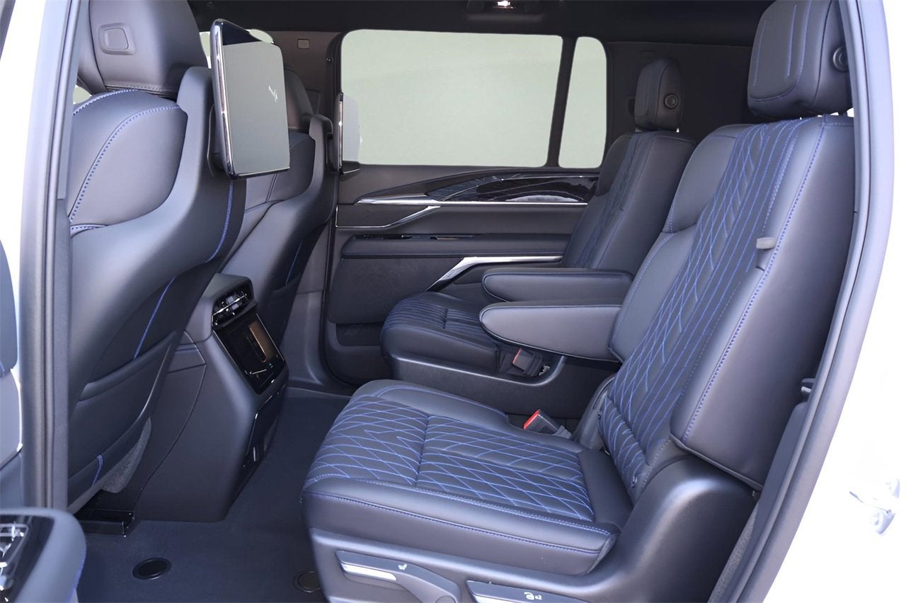 2026 Cadillac ESCALADE IQL Sport