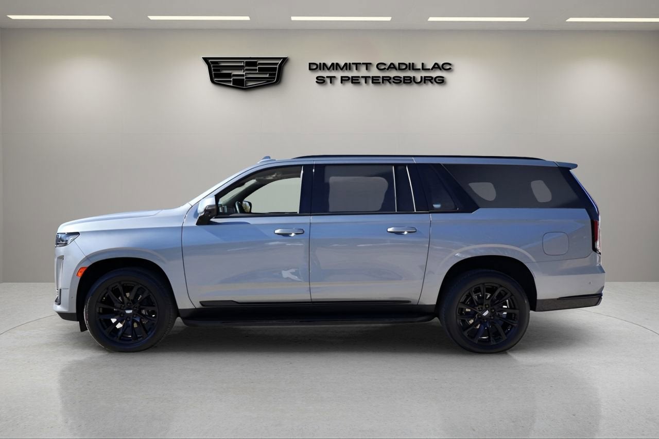 2023 Cadillac Escalade ESV Sport