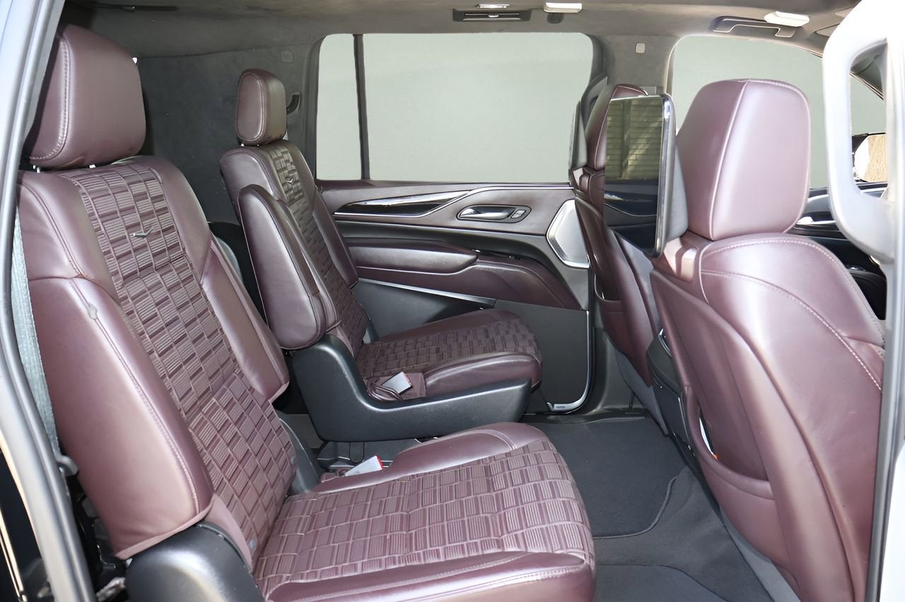 2023 Cadillac Escalade ESV Sport Platinum