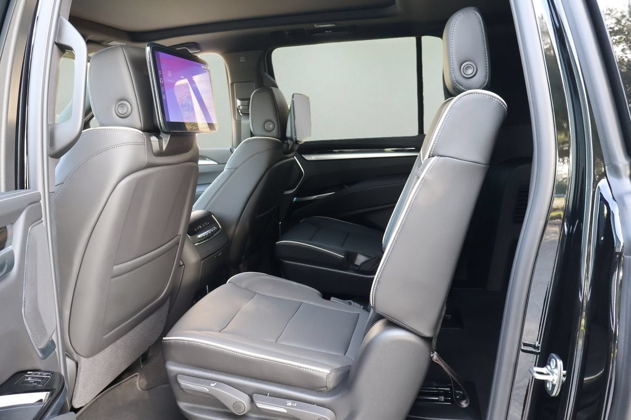 2026 Cadillac Escalade ESV Luxury