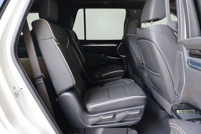 2025 Cadillac Escalade Premium Luxury
