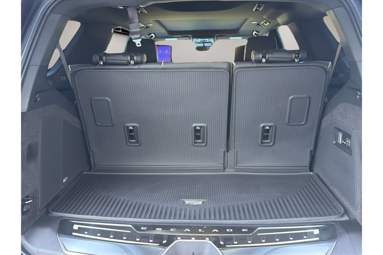 2026 Cadillac Escalade Luxury