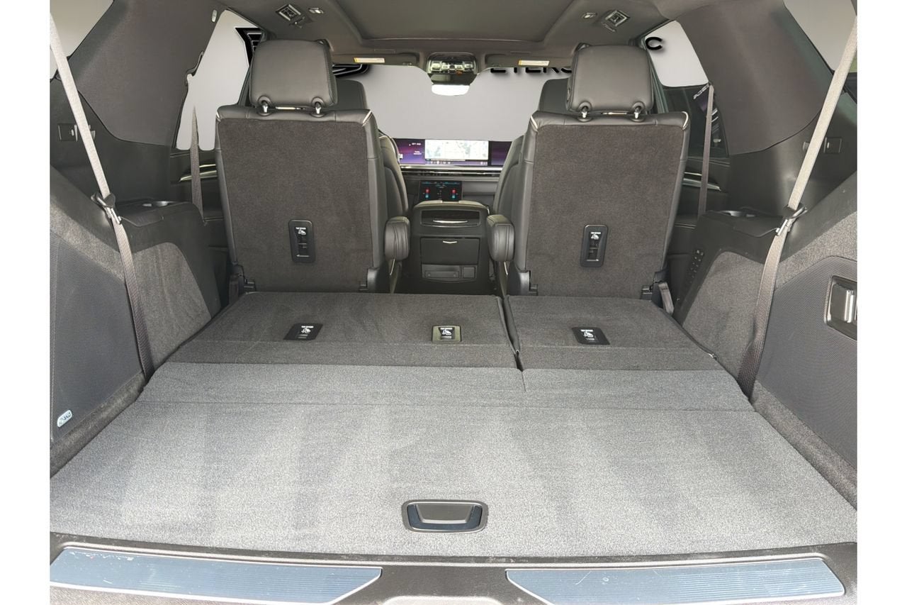 2025 Cadillac Escalade Sport