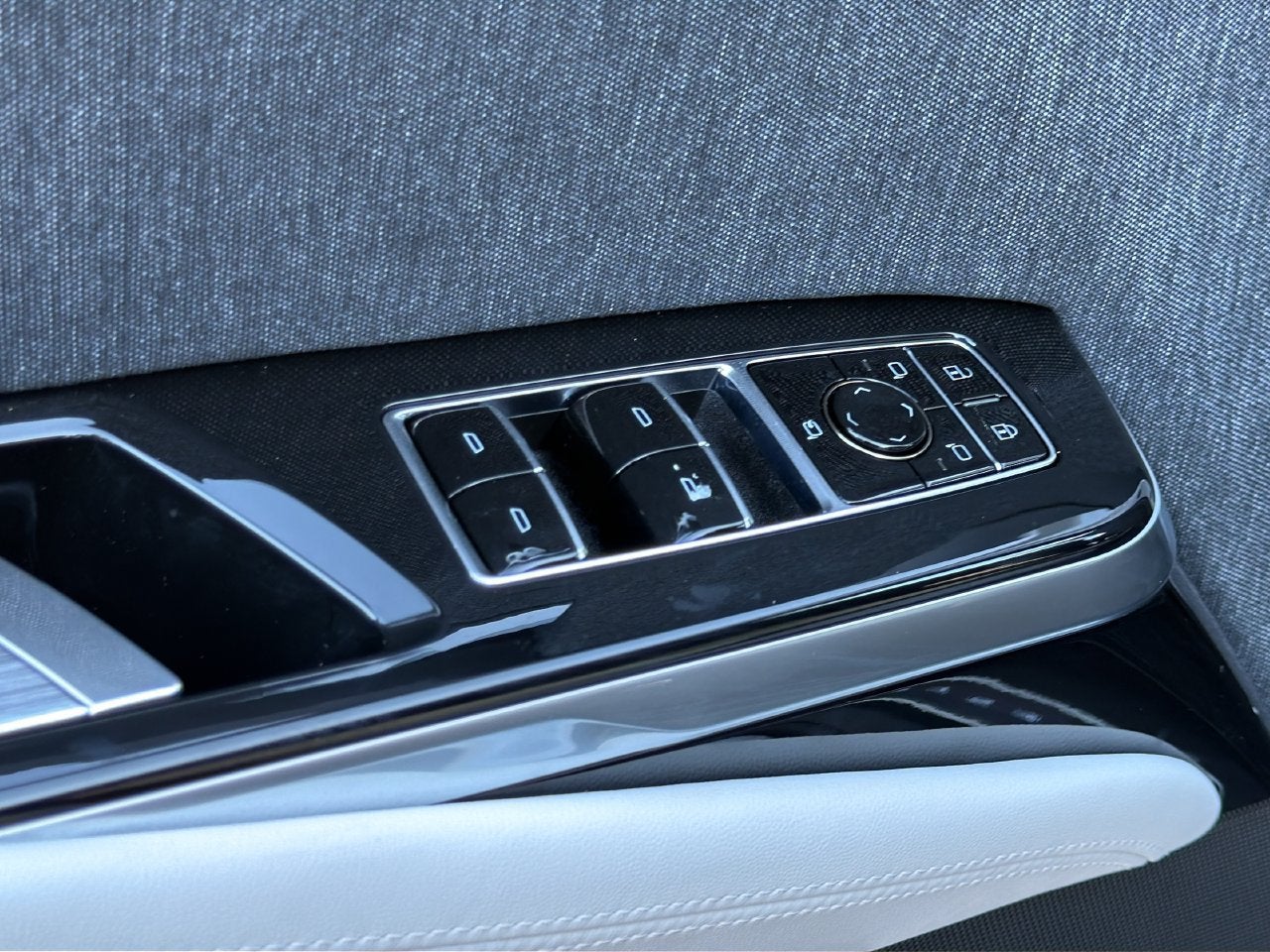 2027 Cadillac Escalade Platinum Sport