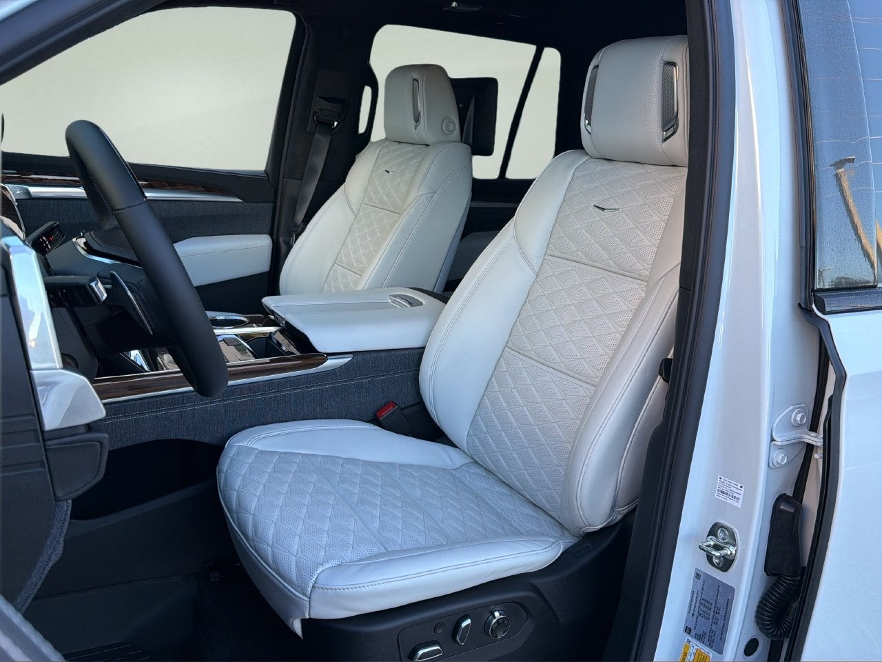 2027 Cadillac Escalade Platinum Sport