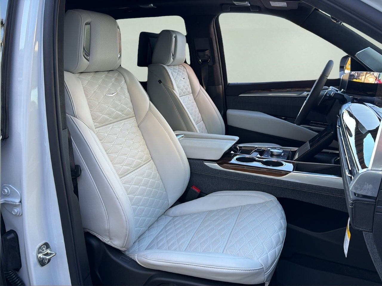 2027 Cadillac Escalade Platinum Sport