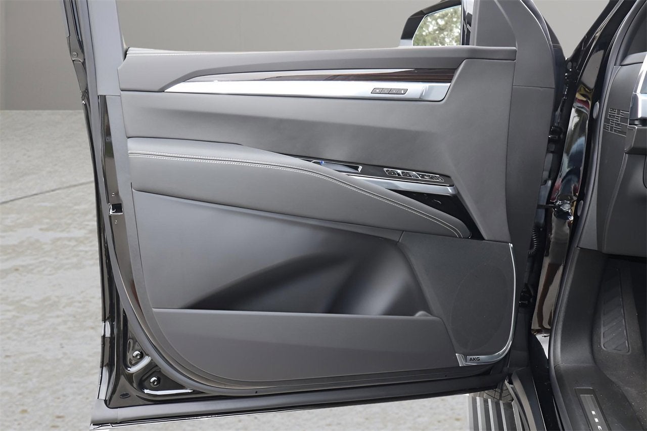 2026 Cadillac Escalade ESV Luxury