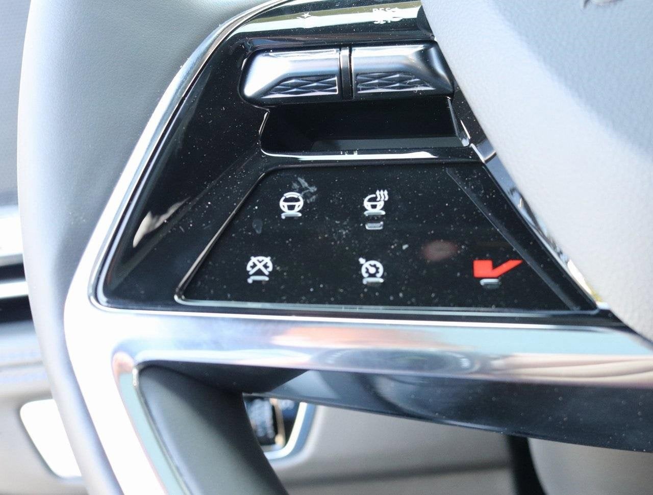 2025 Cadillac ESCALADE IQ Luxury 1