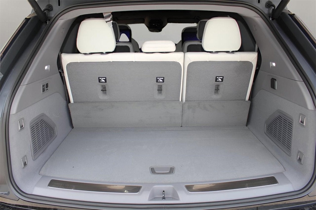 2025 Cadillac ESCALADE IQ Luxury 1