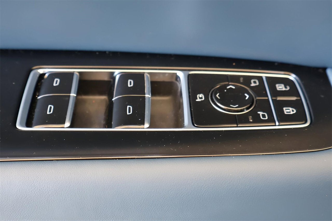 2025 Cadillac ESCALADE IQ Luxury 2