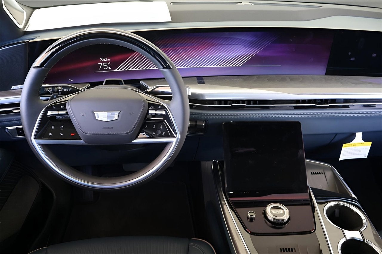 2025 Cadillac ESCALADE IQ Luxury 2