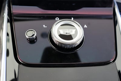 2025 Cadillac ESCALADE IQ Luxury 2