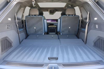 2025 Cadillac ESCALADE IQ Luxury 2