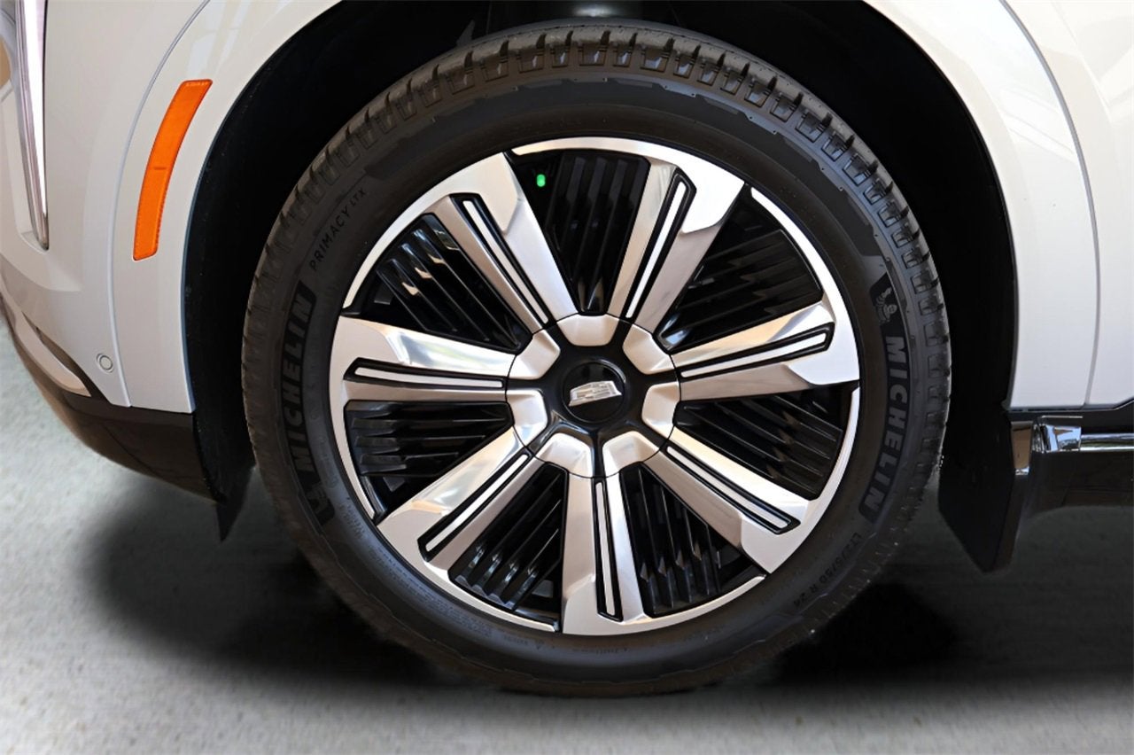 2025 Cadillac ESCALADE IQ Luxury 2