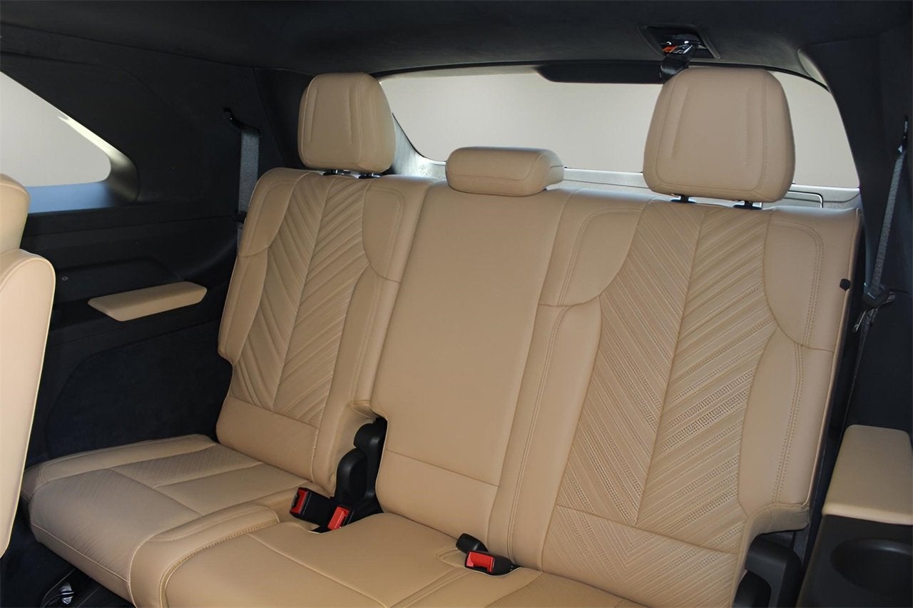 2025 Cadillac ESCALADE IQ Luxury 2